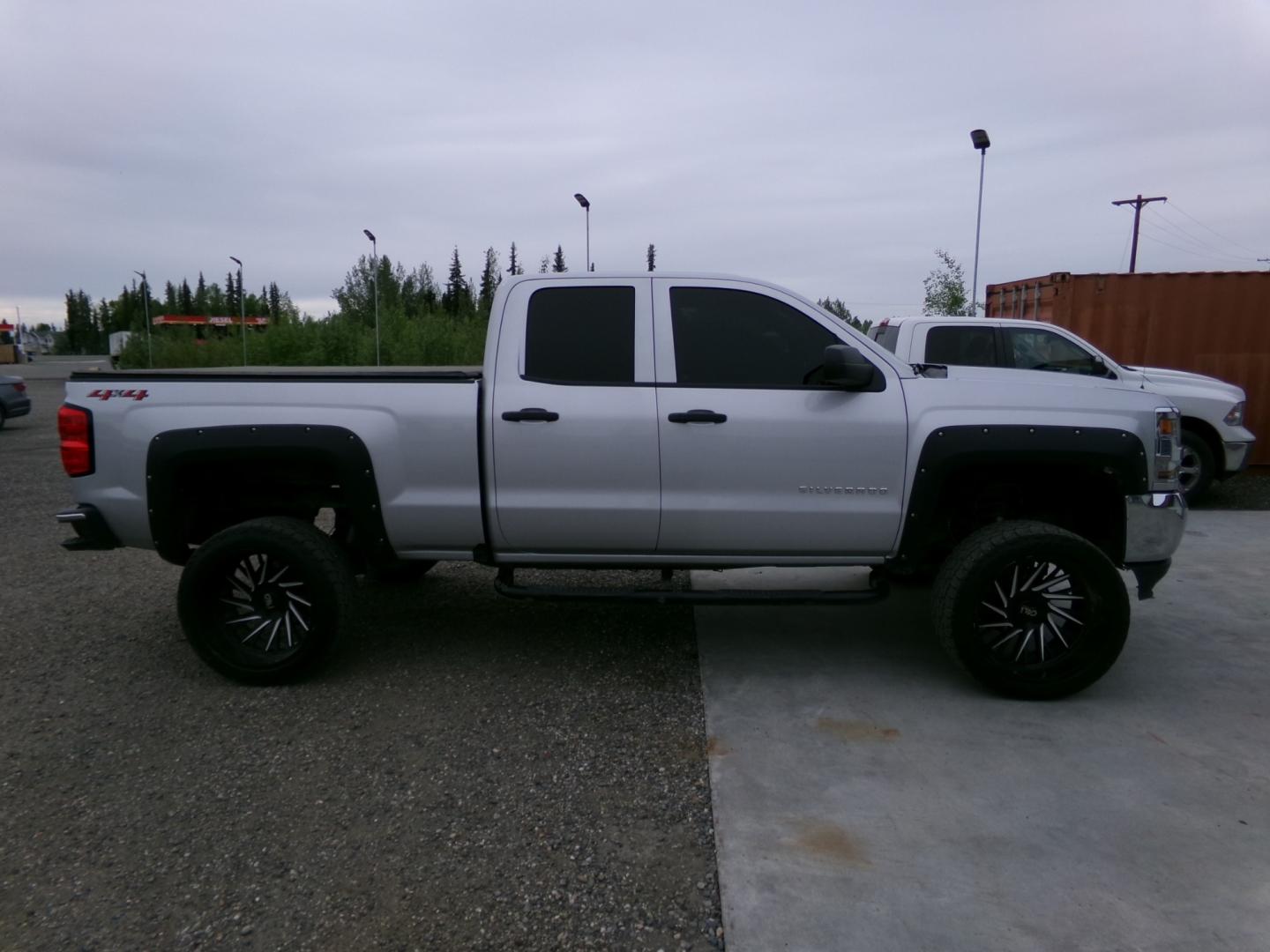 2018 Silver /Black Chevrolet Silverado 1500 Work Truck Double Cab 4WD (1GCVKNEH0JZ) with an 4.3L V6 OHV 12V engine, 6A transmission, located at 2630 Philips Field Rd., Fairbanks, AK, 99709, (907) 458-0593, 64.848068, -147.780609 - Photo#2